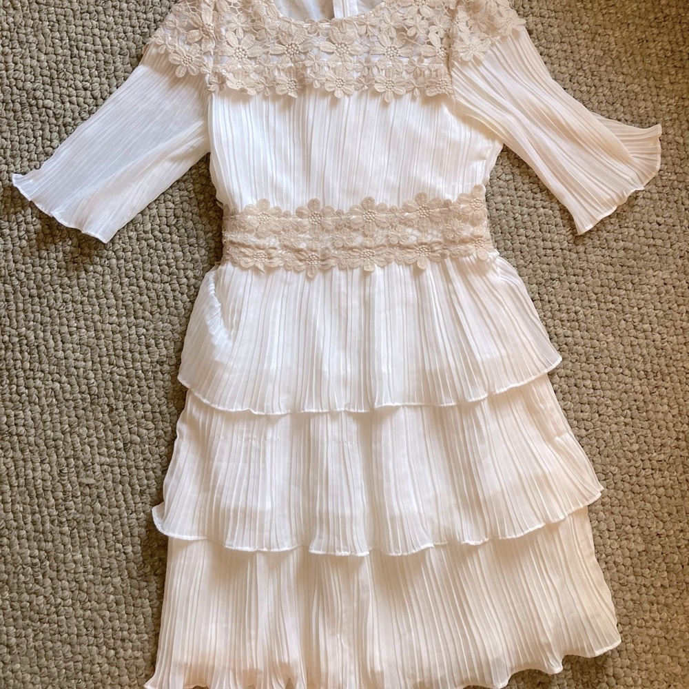 Lulu’s Tiered Midi Dress